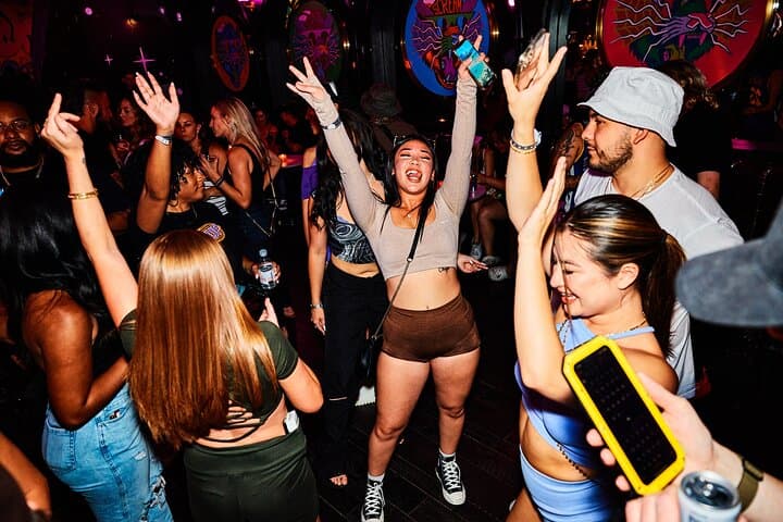 Barcrawl on Fremont Street Tour
