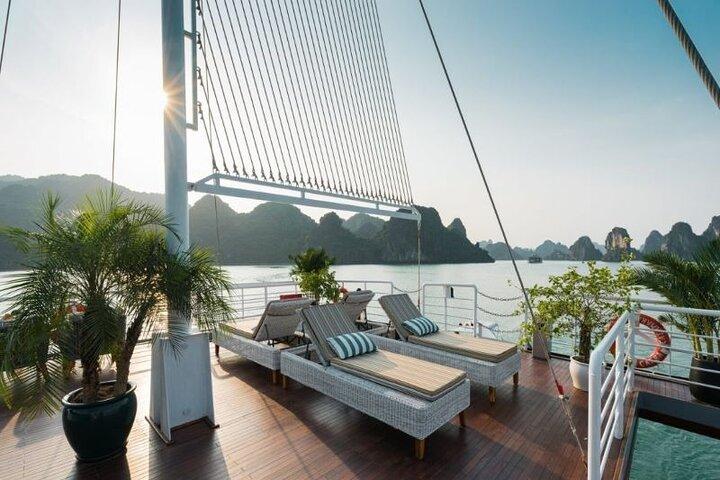 Halong Premium Cruise Full Day Tour From Hanoi: All Inclusive