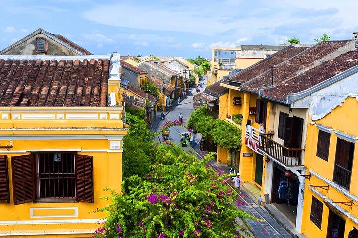 Danang : Charming Danang & Hoi An Twilight Tour