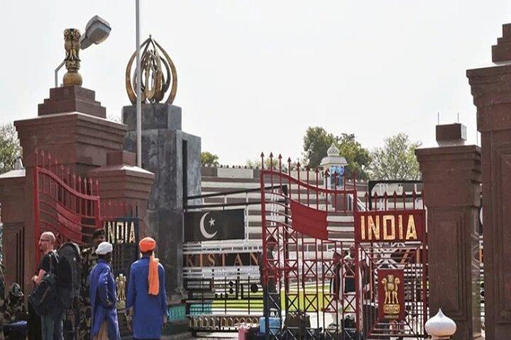 Wagah Border Retreat Ceremony With Traditional Dinner