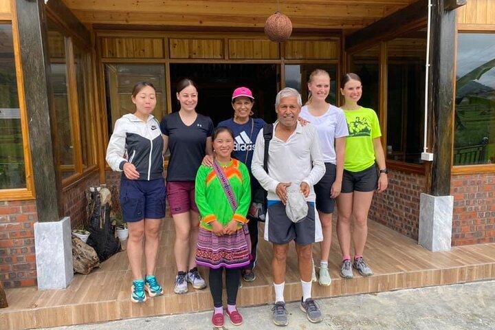 From Hanoi by Bus to Sapa 3days Trekking Tour (Bungalow + Hotel)