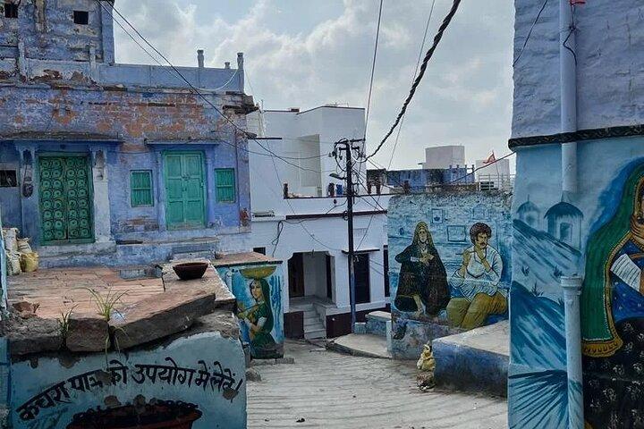 Walk to blue heritage tour with rishi
