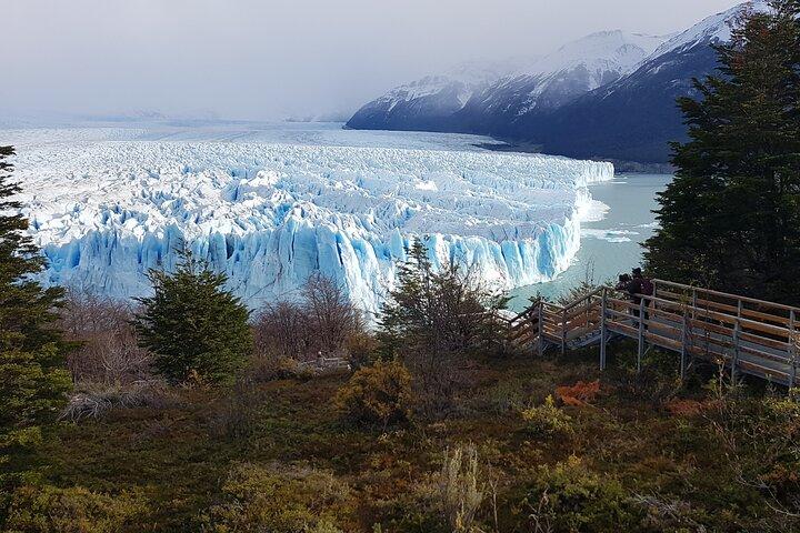 Full Day Guided Tour Perito Moreno National Park and Glacier