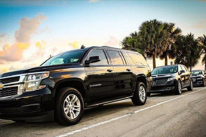 Ha Noi airport Arrival or Departure By Private car transfers