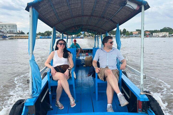 Group tour to Mekong River with Vinh Trang Pagoda & Boat Ride
