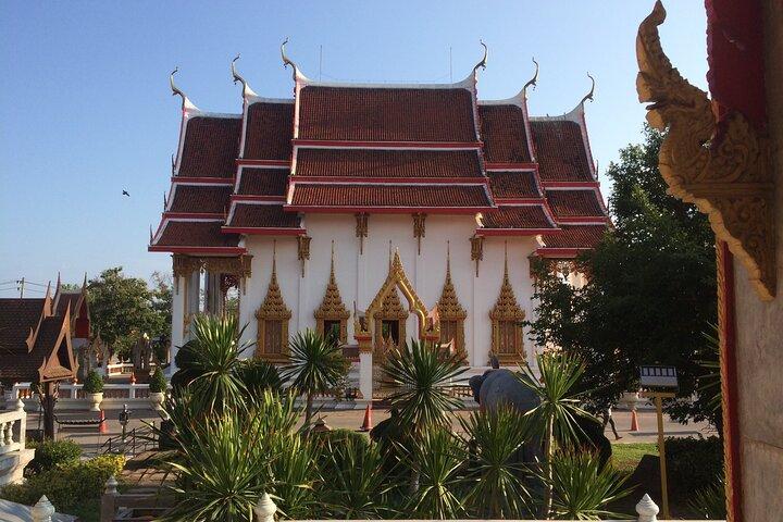 Private Guided Tour in Phuket Landmark