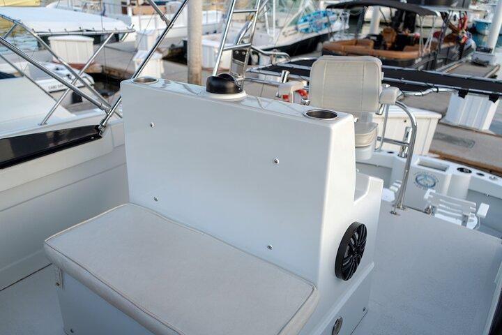 Luxury Private Yacht Charter in Cabo San Lucas Mexico