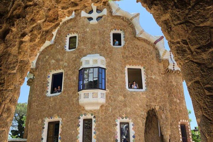 Private 4 Hours Sightseeing Tour in Barcelona