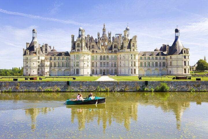 Loire Valley Castles Private Tour From Paris/skip-the-line ticket