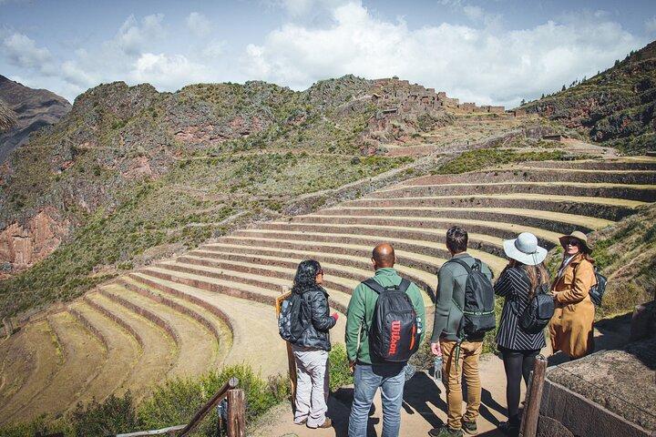 2-Day Tour: Sacred Valley and Machu Picchu by Train from Cusco