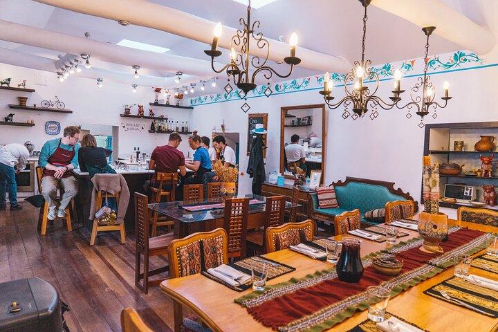 Local Market and Peruvian Cooking Class with Pisco Sour in Cusco