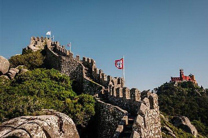 Private Tour Sintra Roca Cascais Palácio da Pena Castelo Mouros