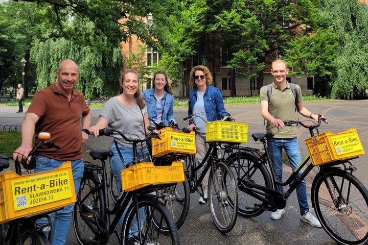 Full Bike Tour - the Old Town, Jewish Qtr & the Ghetto NEW BIKES