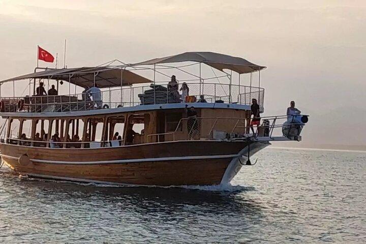 Full Day Oludeniz Boat Tour in Fethiye