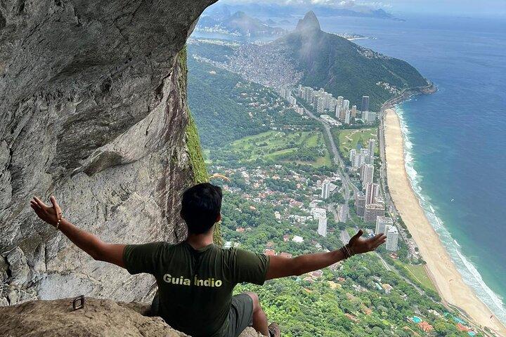 Garganta do Céu and Waterfall hike in Pedra da Gávea