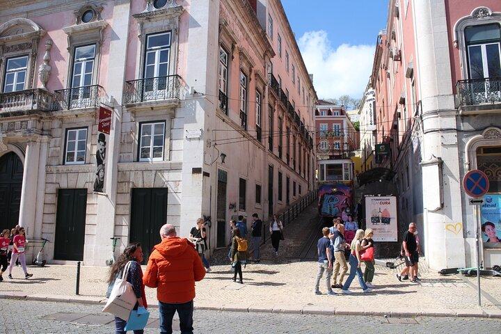 3-Hour Second World War Refugees and Spies Walking Tour in Lisbon