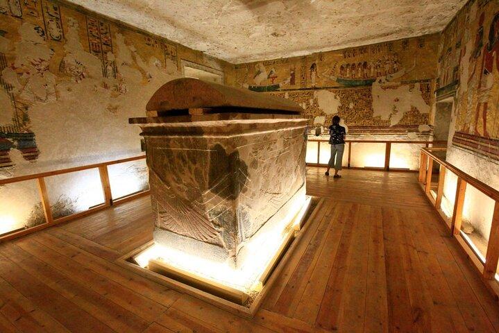 Discover Ancient Wonders - Private Half Day West Bank Tour