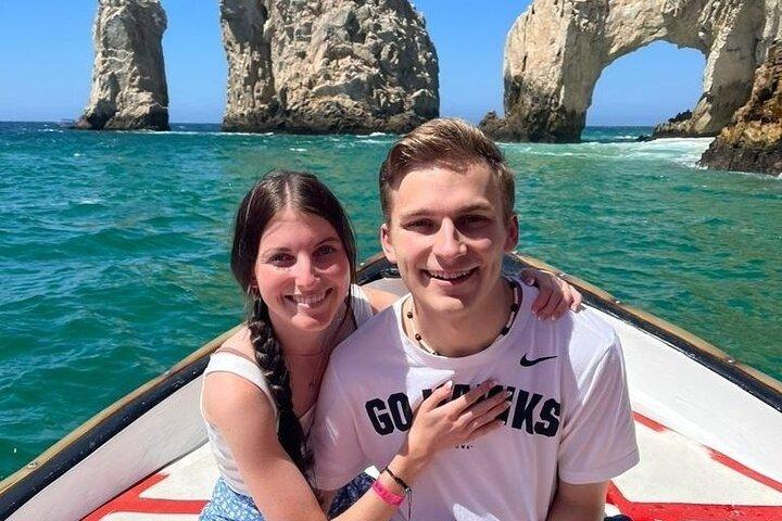 Water Taxi to the Arch of Cabo San Lucas with Transportation