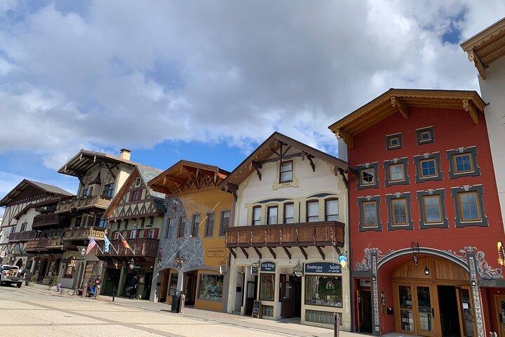 Visit Leavenworth on a guided Cascades and Snoqualmie Falls Tour