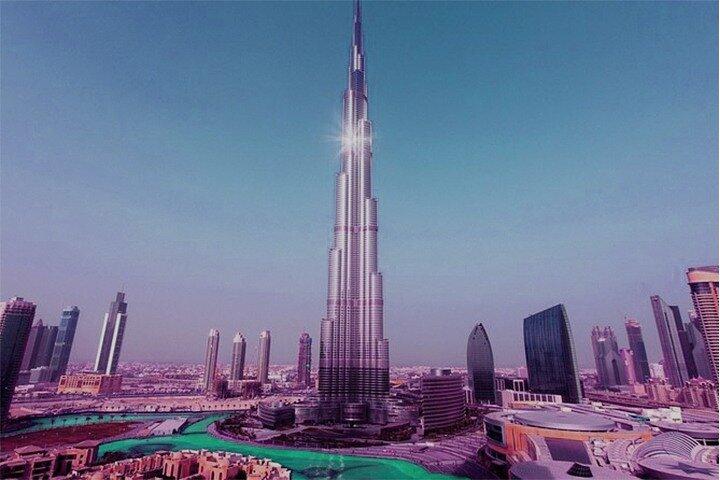 1 Hour Burj Khalifa Ticket with Cafe Treat