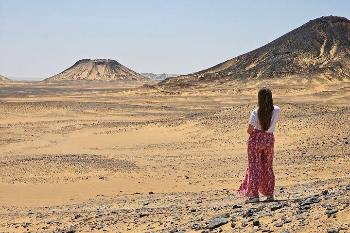 3-Day White Desert & Black Desert Tour from Cairo