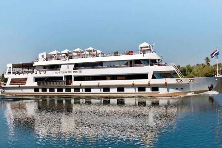 6-Day Enchanting Cairo and Nile Cruise Tour Package