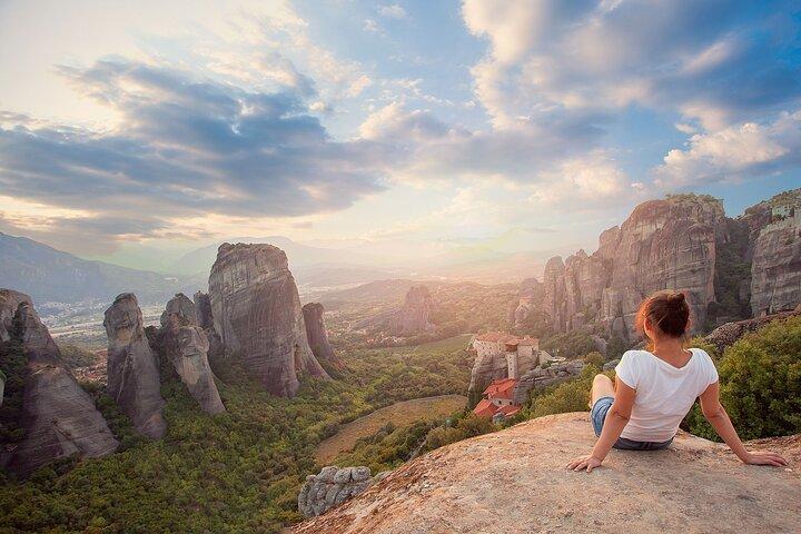 Meteora & Delphi 3 Days Semi Private Tour