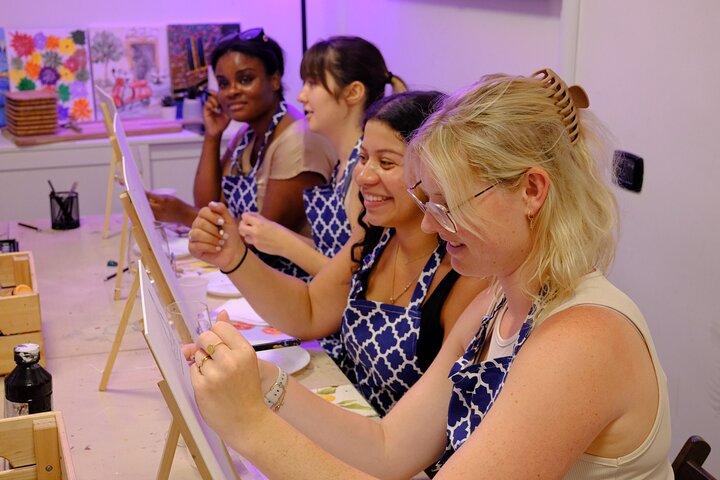Rome Small Group Art Class Painting and Unlimited Wine with Pizza