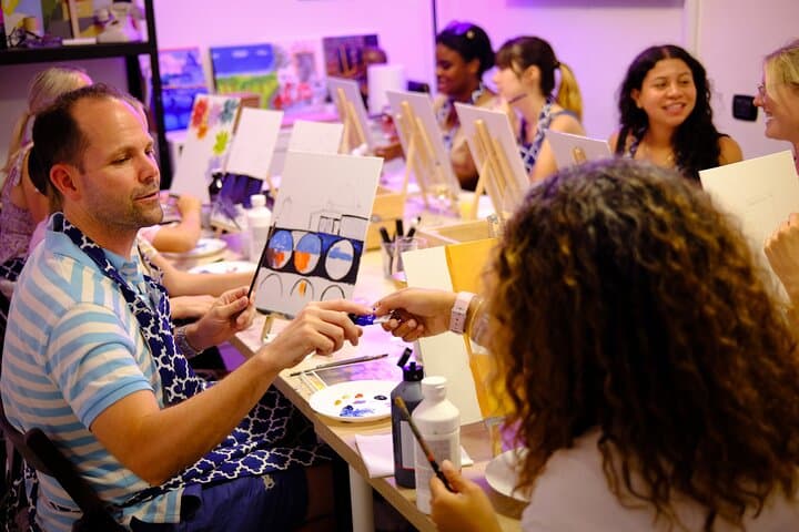 Rome Small Group Art Class Painting and Unlimited Wine with Pizza