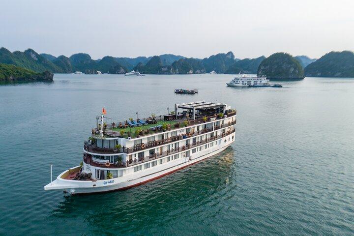 Hanoi - Halong Bay Cruise Package 4Days-3Nights
