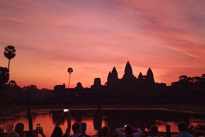 Private One Day Tour with Sunrise at Angkor Wat