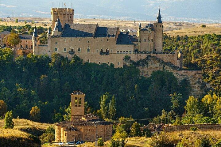 Private Day Tour to Discover Toledo and Segovia