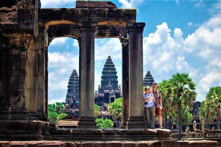 2 Day Cambodia Private Guided Tour in Angkor Temples
