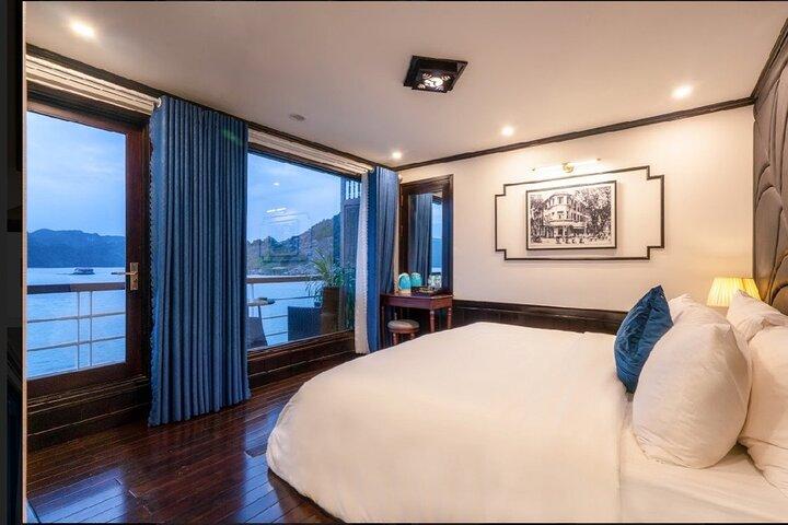 2-day Honeymoon Package Explore Halong and Lan Ha Bay from Hanoi
