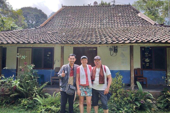 Yogyakarta: Borobudur Top Access & Selogriyo Rice Terrace Tour