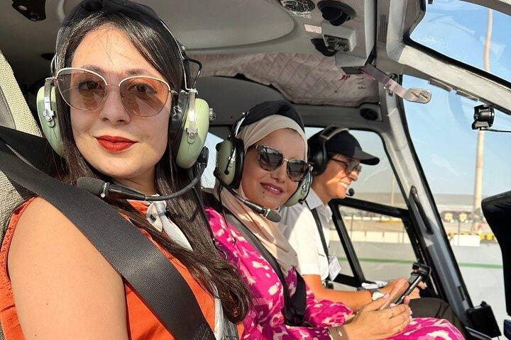 17 Minutes Helicopter Tour in Abu Dhabi