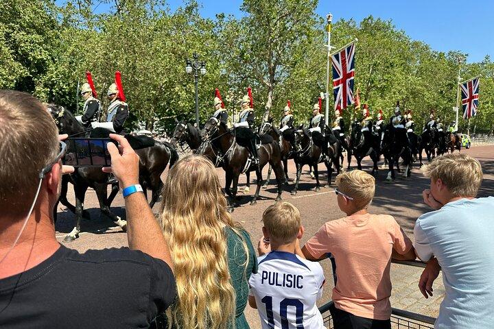 Royal London Private Walking Tour for Kids and Families