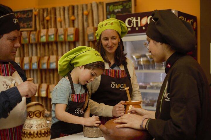 Bean-to-Bar Chocolate Workshop in ChocoMuseo Antigua