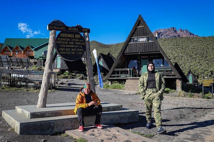 6 Day Trek in Mt Kilimanjaro