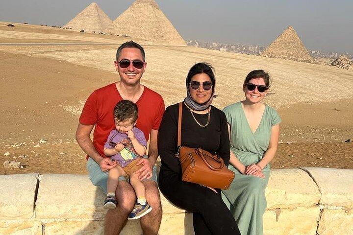 Private tour: Giza Pyramids, Memphis City & Sakkara Pyramid