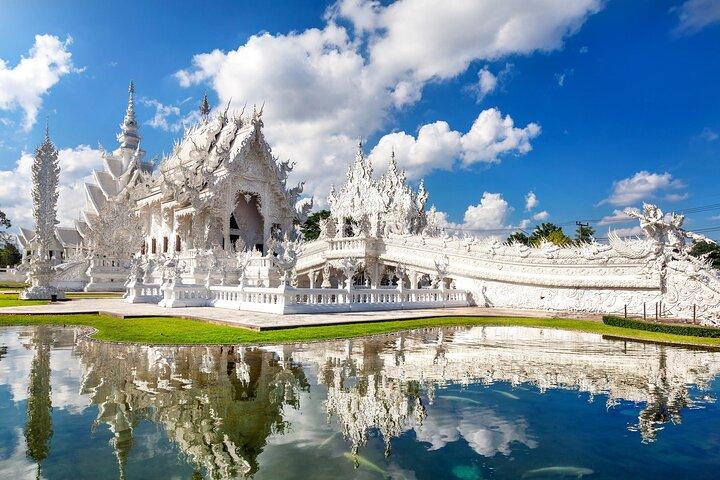 Customized Full Day Tour to Chiang Rai from Chiang Mai