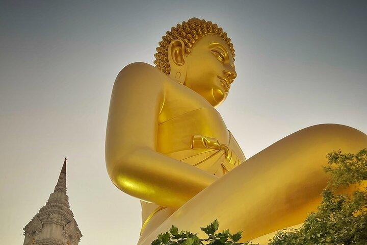 Hidden canal , Bangkok twighlight & temple