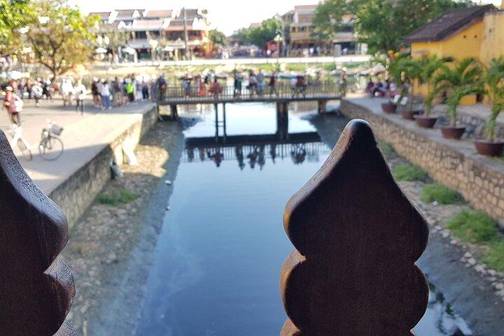 Hoi An town private walking tour with boat trip