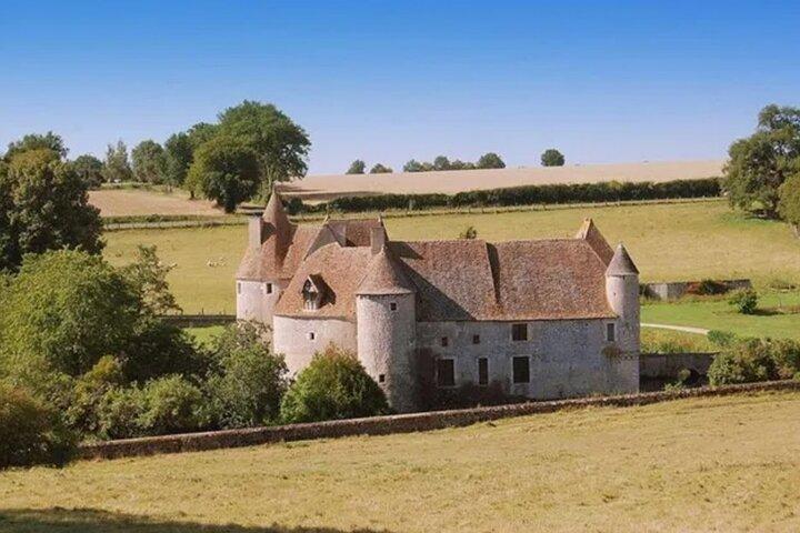 Château de Buranlure 1000 Years of History Heritage and Oenology