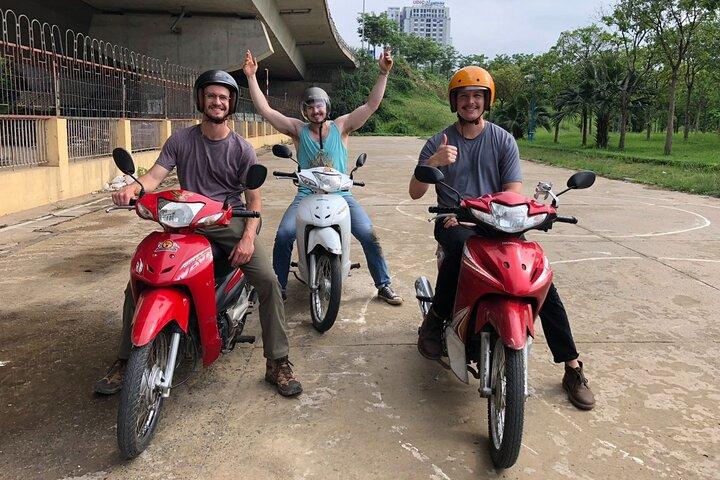 Motorbike Lesson in Hanoi