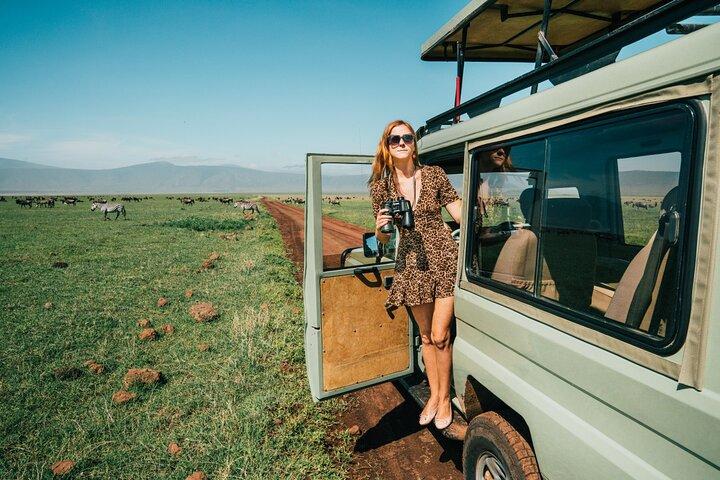 4-Day Private Safari Tour to Serengeti and Ngorongoro