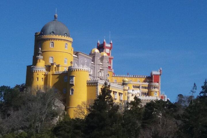 E-Bike through Sintra & Cascais til Lisbon at a relaxed rate.