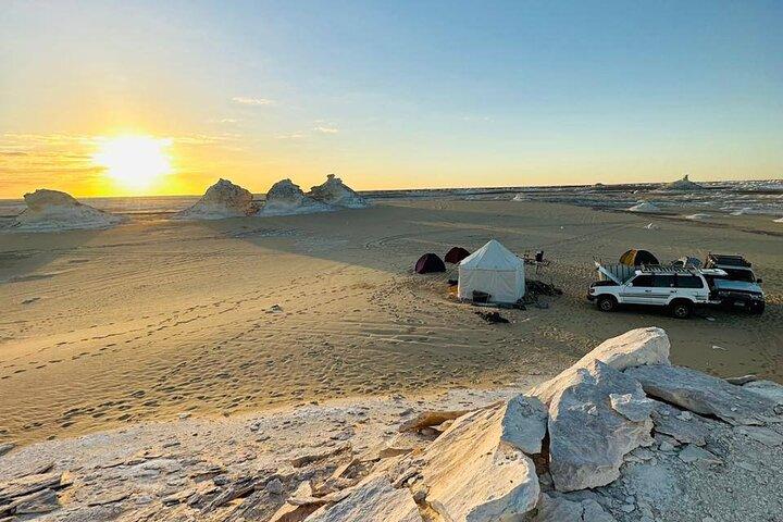 2-Day Egypt Desert Rose Tour