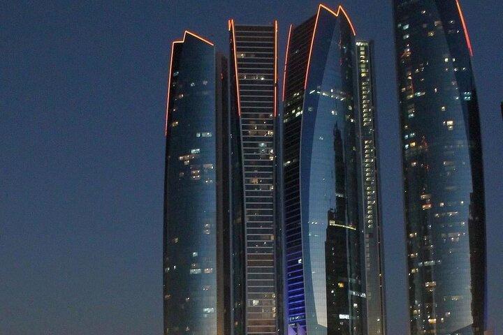 From Dubai: Full Day Private Abu Dhabi City Sightseeing Tour
