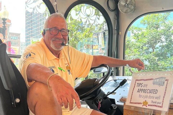 1 or 2 Day HOP-ON & HOP-OFF Narrated Trolley Tour of Boston